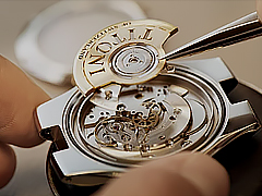 朗格手表进灰后需要哪些清理步骤？