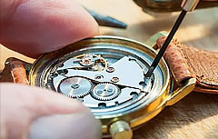 朗格手表维修保养（如何去除爱彼手表表壳上的锈斑）