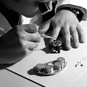 朗格手表受潮的原因最可能是哪些？